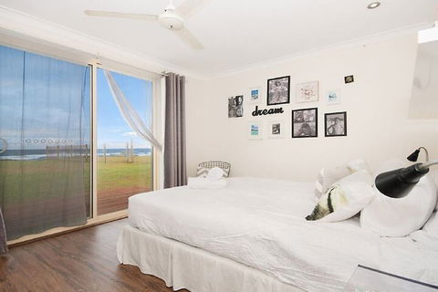 La Plage - Accommodation Australia 5
