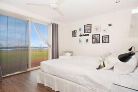La Plage - Accommodation Australia 3