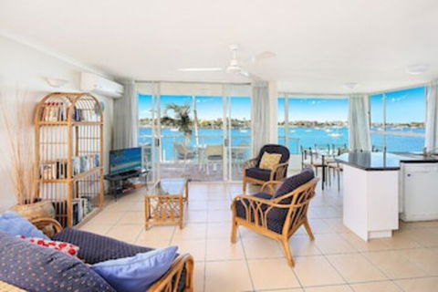 Amazing Waterfront Views Sunshine Coast H330 - Local Tourism 0