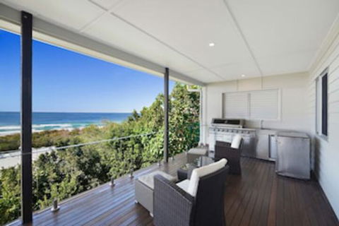 Peregians Viewing Deck, 324 David Low Way, Peregian Beach, Noosa Area - Accommodation Australia 0