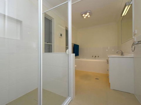 Ocean View OasisatFingal Bay - Accommodation Australia 5