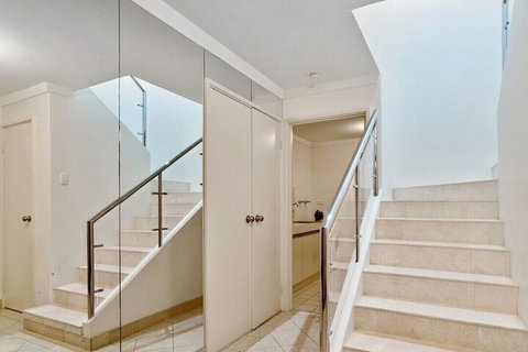 Cottesloe Ocean View House - Local Tourism 5