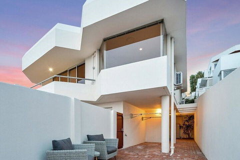 Cottesloe Ocean View House - Local Tourism 2