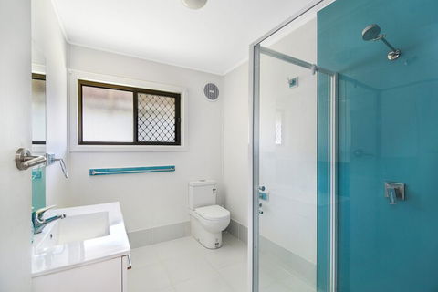 Chalet By The Sea, 10 Pelican Street, Peregian Beach - Accommodation Australia 1
