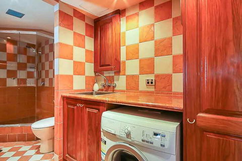 Spacious 2 Bedroom Apartment With Panoramic Views - Accommodation Australia 5