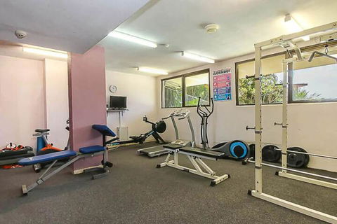 Spacious 2 Bedroom Apartment With Panoramic Views - Accommodation Australia 7