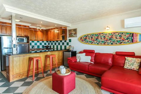 Spacious 2 Bedroom Apartment With Panoramic Views - Accommodation Australia 0