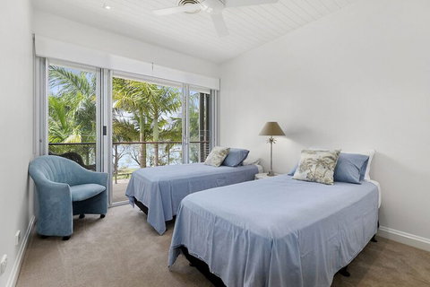 North Facing River Front Stunning Apartment Unit 2 9 Hilton Esplanade - Australia Shopping 2