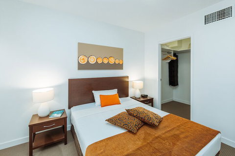 Airtrip Apartment On Merivale St - Australia Shopping 5