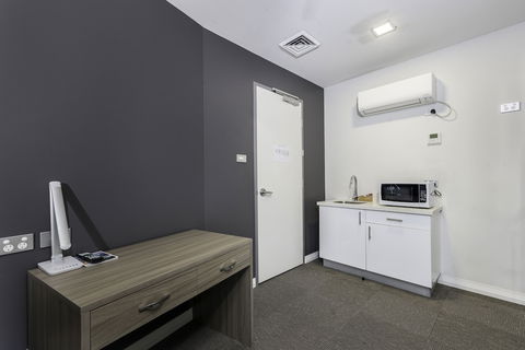 Alloggio Studios On King - Local Tourism 6