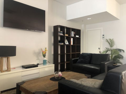 Alloggio Studios On King - Local Tourism 0