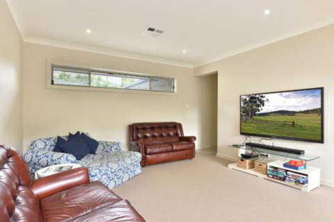 Angophora At The Vintage - Australia Shopping 6