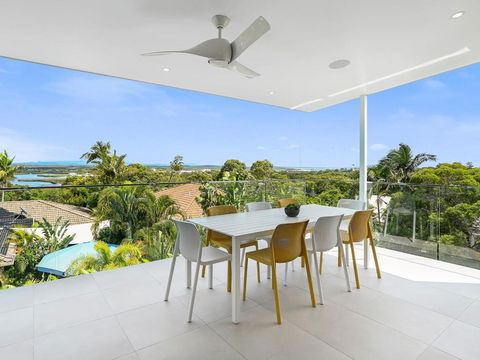 Magnificent Views On Arkana Noosa Heads - Accommodation Australia 5