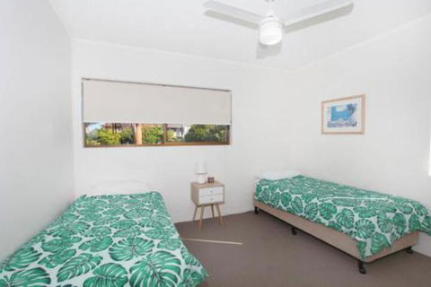 Unit 2 Cooltoro Court 7 Frank Street Coolum Beach 400 BOND LINEN INCLUDED - Accommodation Australia 6