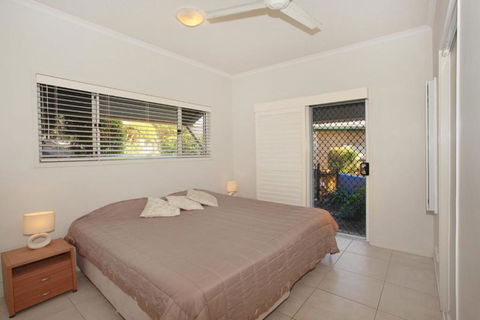 Unit 2 On The Park Coolum Beach - Accommodation Australia 6