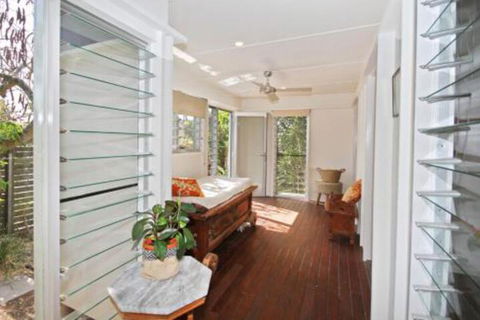 13 Ann Street Coolum Beach Pet Friendly Linen Included - Accommodation Australia 3