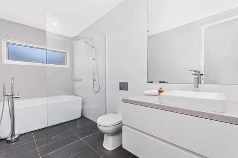 Absolute - Local Tourism 3