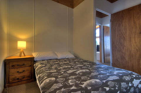 Freycinet Beachfront Retreat - Accommodation Australia 3
