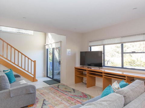 Banjos Way 2 / 23 Banjo Patterson Crescent - Accommodation Australia 6