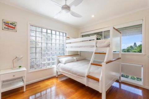 Casual Hamptons Living Sunshine Beach - Accommodation Australia 5