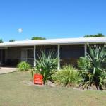 12 Zircon Street Renovated Beach Shack With The Perfect Blend Of Comfort & Coastal Cool - Accommodation Australia 0