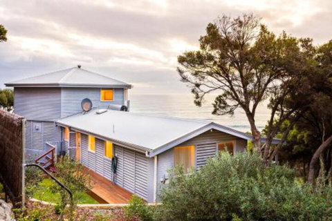 Yallingups Best Located Beach House - Local Tourism 6