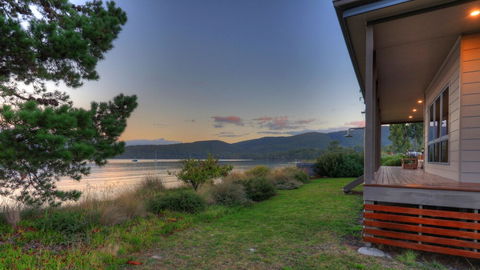 Tides Reach - Essentially Tas Dover - Accommodation Australia 2