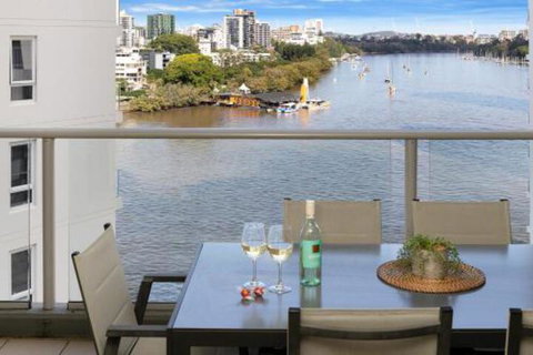 Amazing River View 3 Bedroom Apartment Brisbane CBD Netflix Fast Wifi Carpark - Australia Shopping 3
