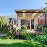 METRES TO THE BEACH MORNINGTON - Accommodation Australia 0