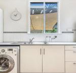 Sounds of Sunshine 2 Downstairs half of House - Local Tourism