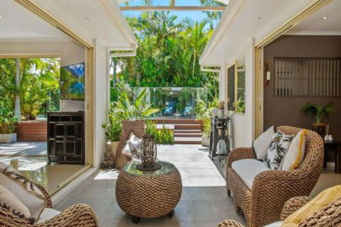 Tropical Oasis - Accommodation Australia 6