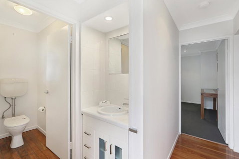 Beach Home In Golden Triangle - Accommodation Australia 7