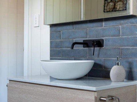 Rennies Retreat Bushland & Ocean Views - Accommodation Australia 1