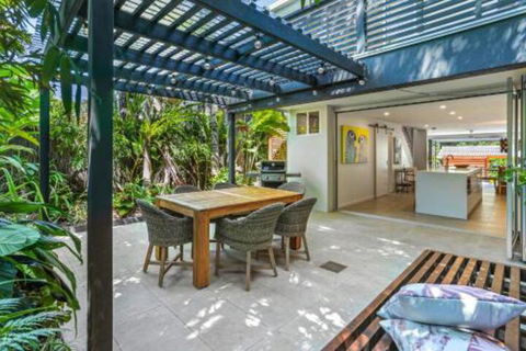 Hidden Treasure Little Cove - Accommodation Australia 7