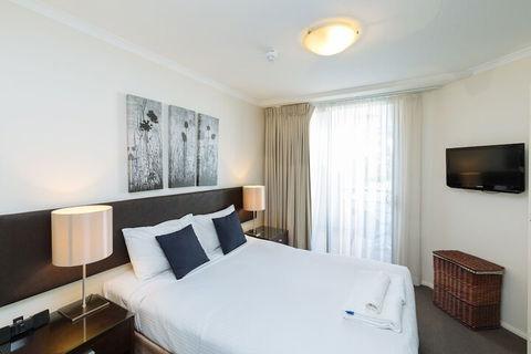 Airtrip Apartment On Edmonstone St - Local Tourism 2