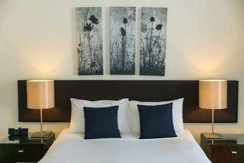 Airtrip Apartment On Edmonstone St - Local Tourism 1