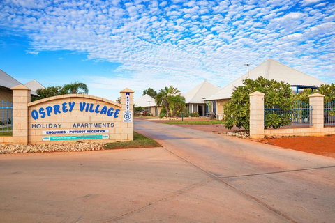Osprey Holiday Village Unit 120 Colourful 3 Bedroom Holiday Villa With A Pool In The Complex - Local Tourism 3
