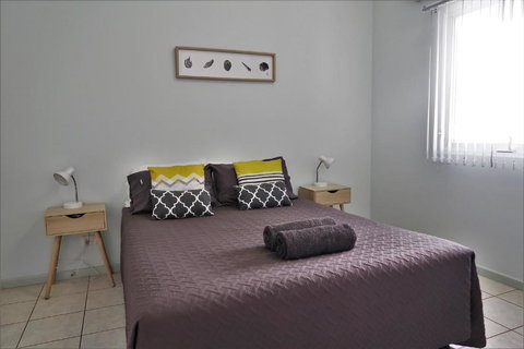 Osprey Holiday Village Unit 120 Colourful 3 Bedroom Holiday Villa With A Pool In The Complex - Local Tourism 2