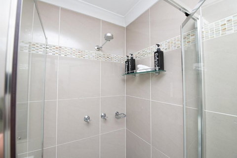 Autumn St. Trendy East Orange Near CBD - Australia Shopping 4