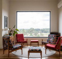 Five Bed Five Bath Five Star View 2 Mins to CBD Wentworth Estate - Accommodation Australia
