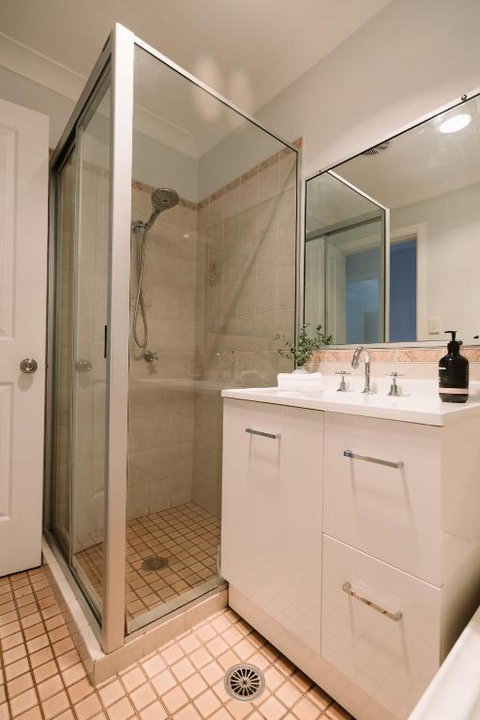 Comfy & Cosy Close To Hospital Cadia & Early Riser CafÃ© - Accommodation Australia 7