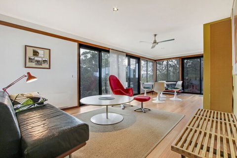 On The Hill At Metung - Local Tourism 5