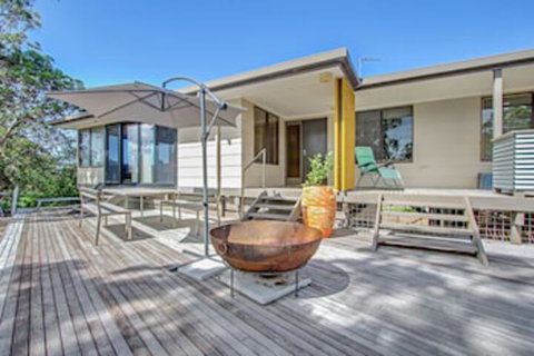 On The Hill At Metung - Local Tourism 0