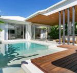 94 Northhouse Beachside Luxury in Palm Cove - Bed n Breakfasts
