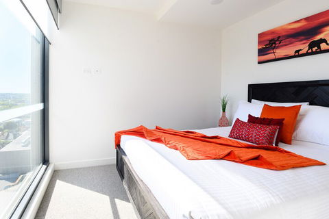 JUDD A Stylish Abode Awaits You - Local Tourism 5