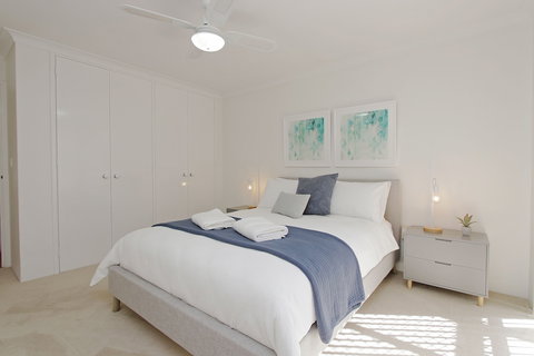 Alexandra Villa - Australia Shopping 6