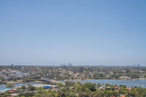 Panoramic Water View APT @rhodes - Accommodation Australia 1