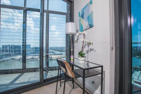 Panoramic Water View APT @rhodes - Accommodation Australia 4