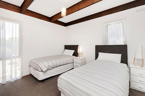 Swimmers Rest - Accommodation Australia 3