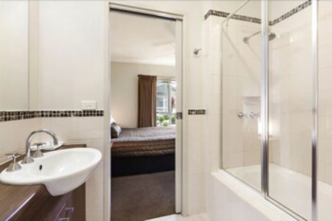 Mt Martha Valley Resort - Australia Shopping 3